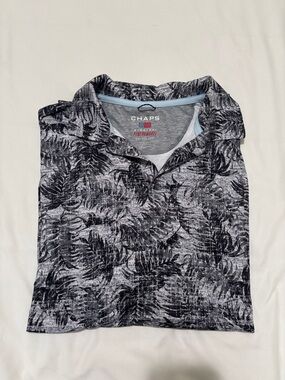 Chaps Men’s Black & Gray Fern-Print Polo